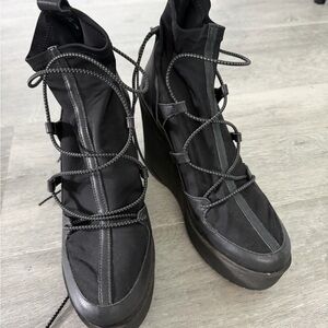 Steve Madden Black Women's Boots. Very comfortable and fun to wear.